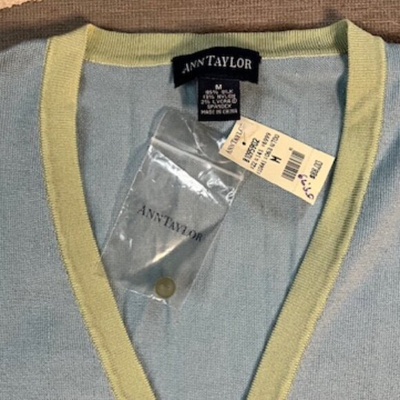 NWT Ann Taylor Blue/Green Trim 2 Piece Sweater set - Silk Blend Size M - Picture 5 of 9